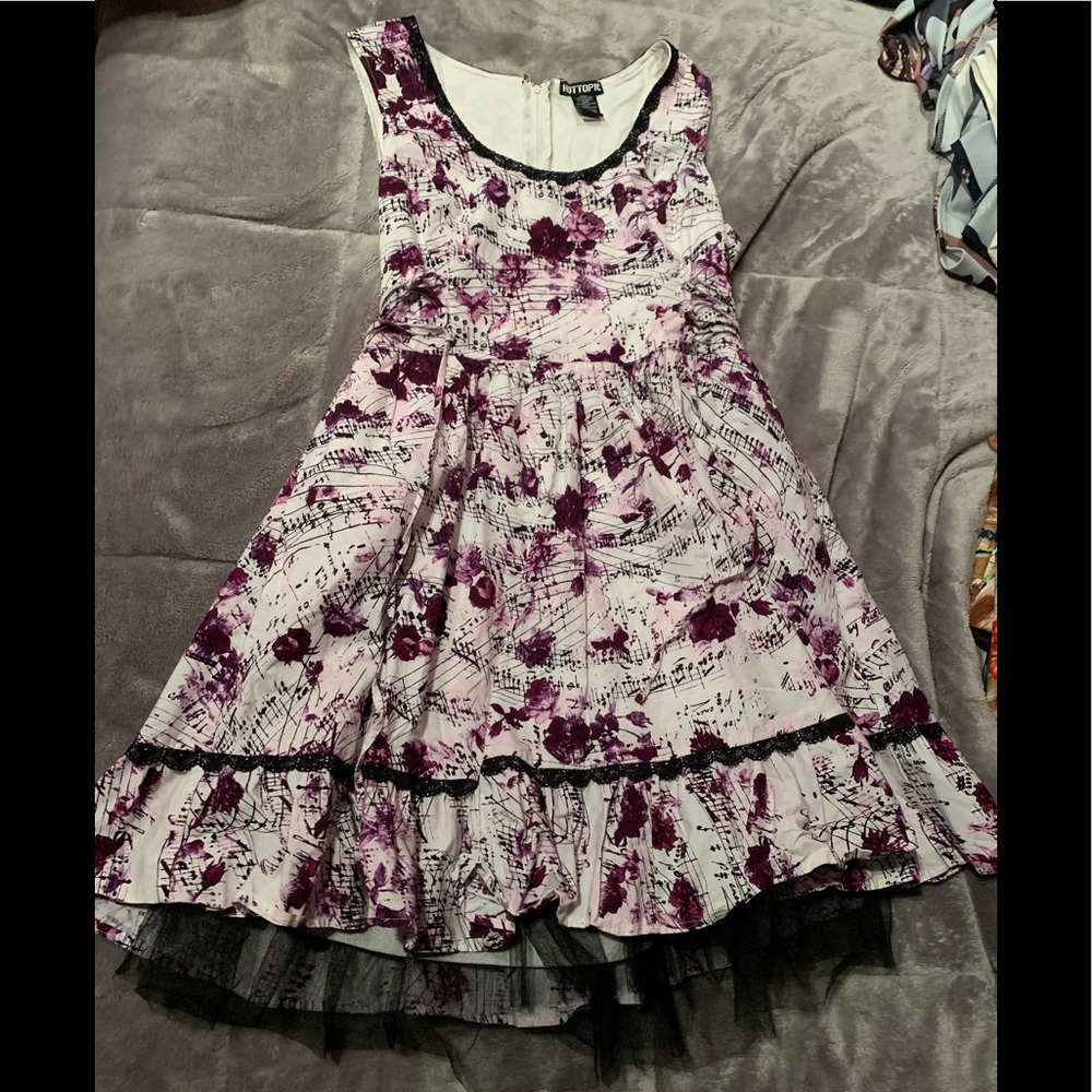 *Sold* Hot topic music notes dress